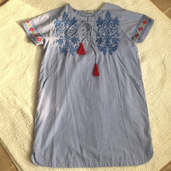 Paper Crane Dresses & Skirts - Paper Crane embroidered dress